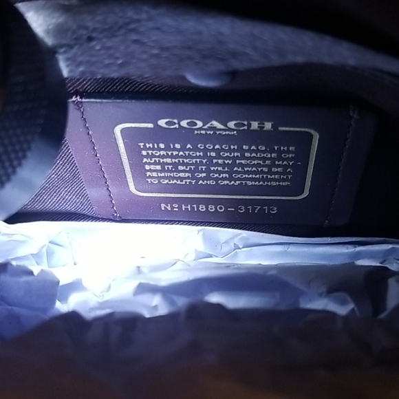 New coach purse with tags.. bought at Dillard - Picture 6 of 6